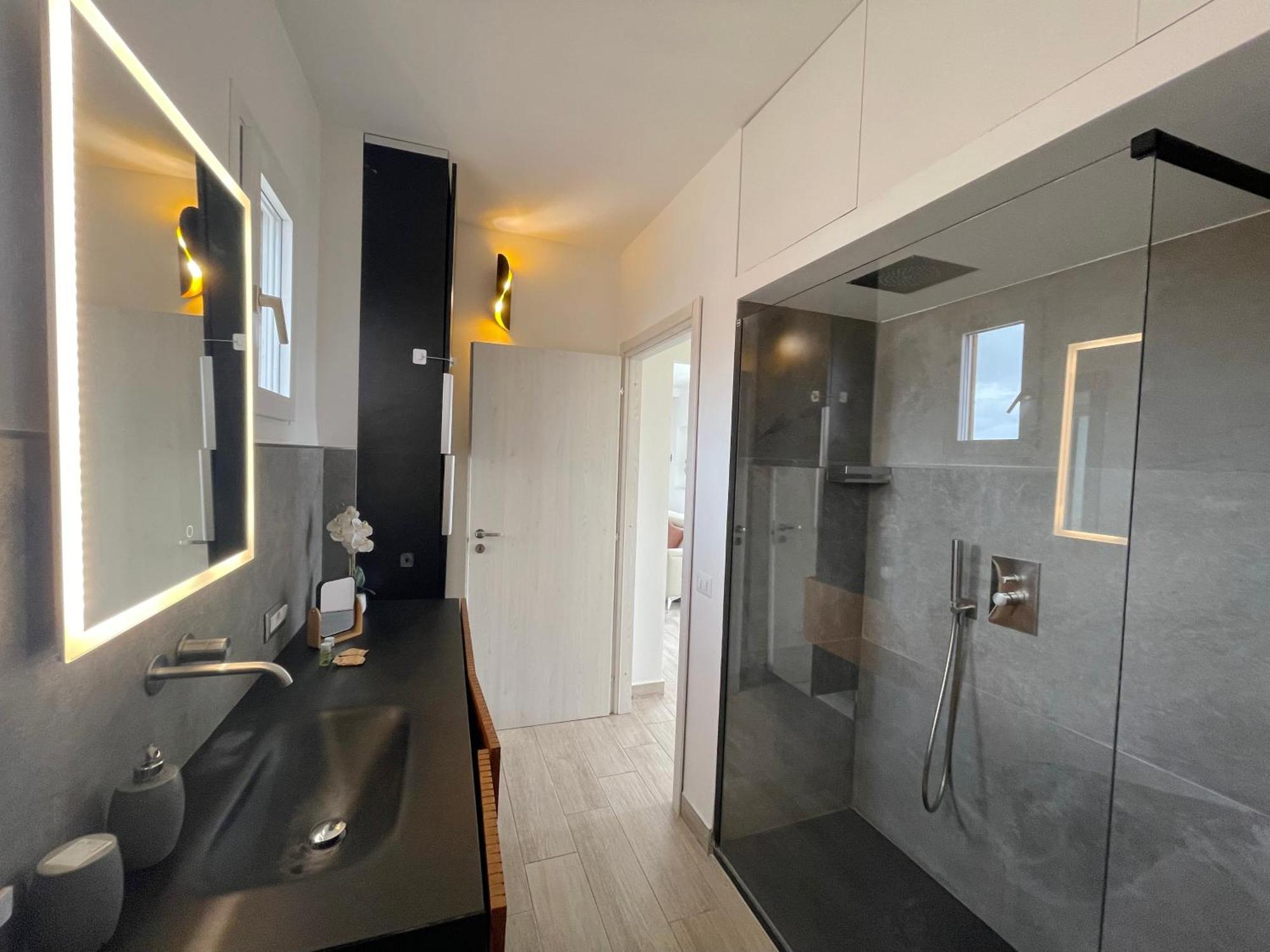 Penthouse With View Of Roma